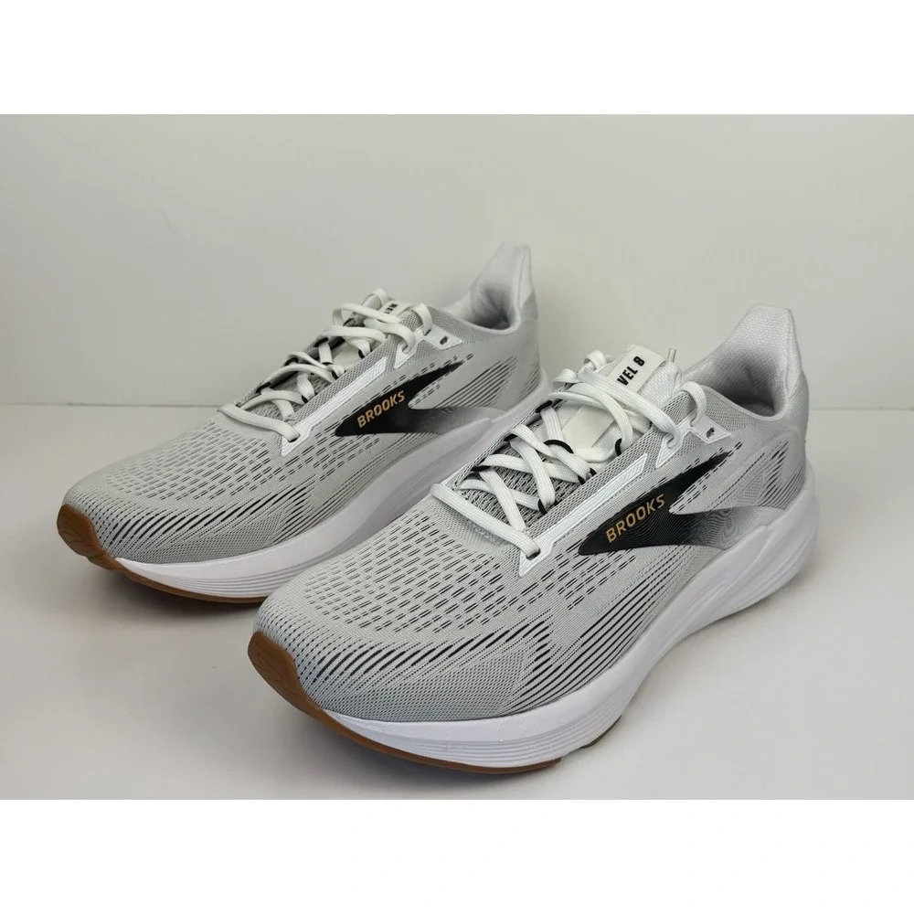 Brooks Men's Revel 8 Running Shoes Men's Size 12 White/Black/Oak Buff 110468